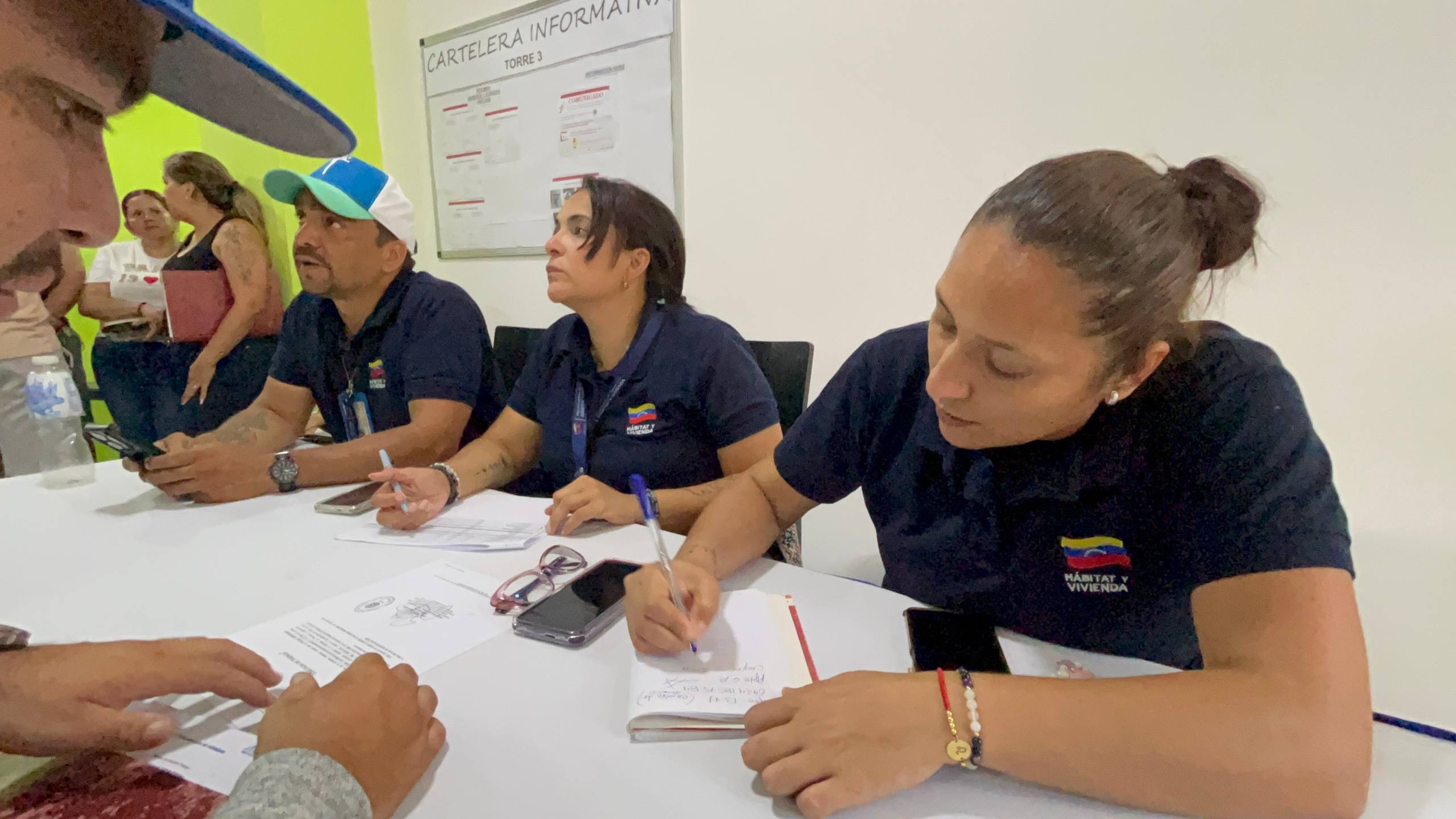 INSA acerca la regularización de documentos a las familias de Ciudad Tiuna